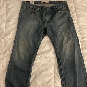Men’s Levi jeans